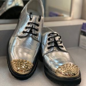 UNIQUE!! Men’s Silver/Gold Studded Shoes